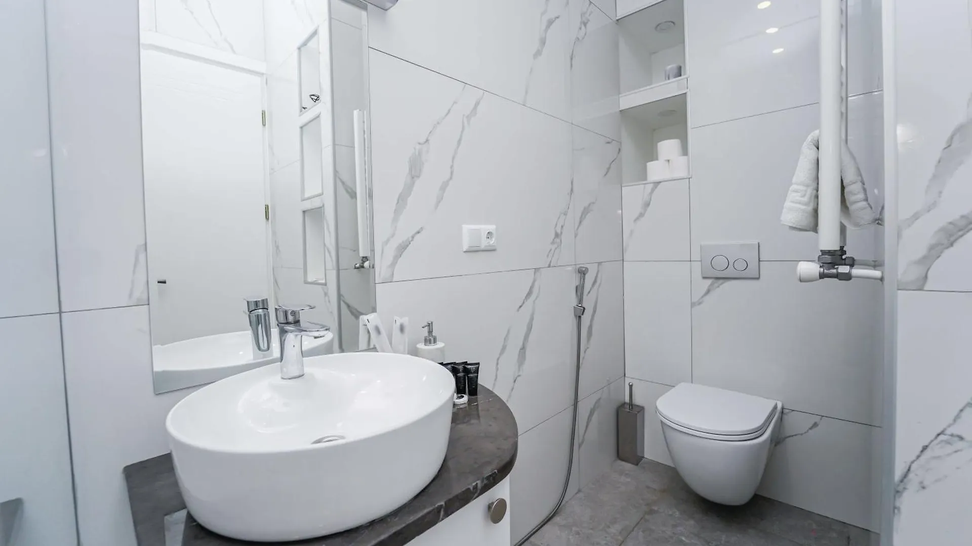 New Penthouse On Avenue Melikishvili, City Center Tbilisi Apartment