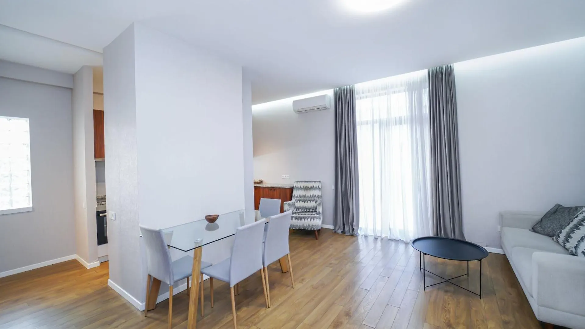 Apartment New Penthouse On Avenue Melikishvili, City Center Tbilisi